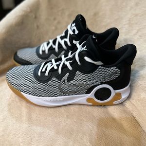 Nike KD Trey 5 IX, men’s basketball shoes